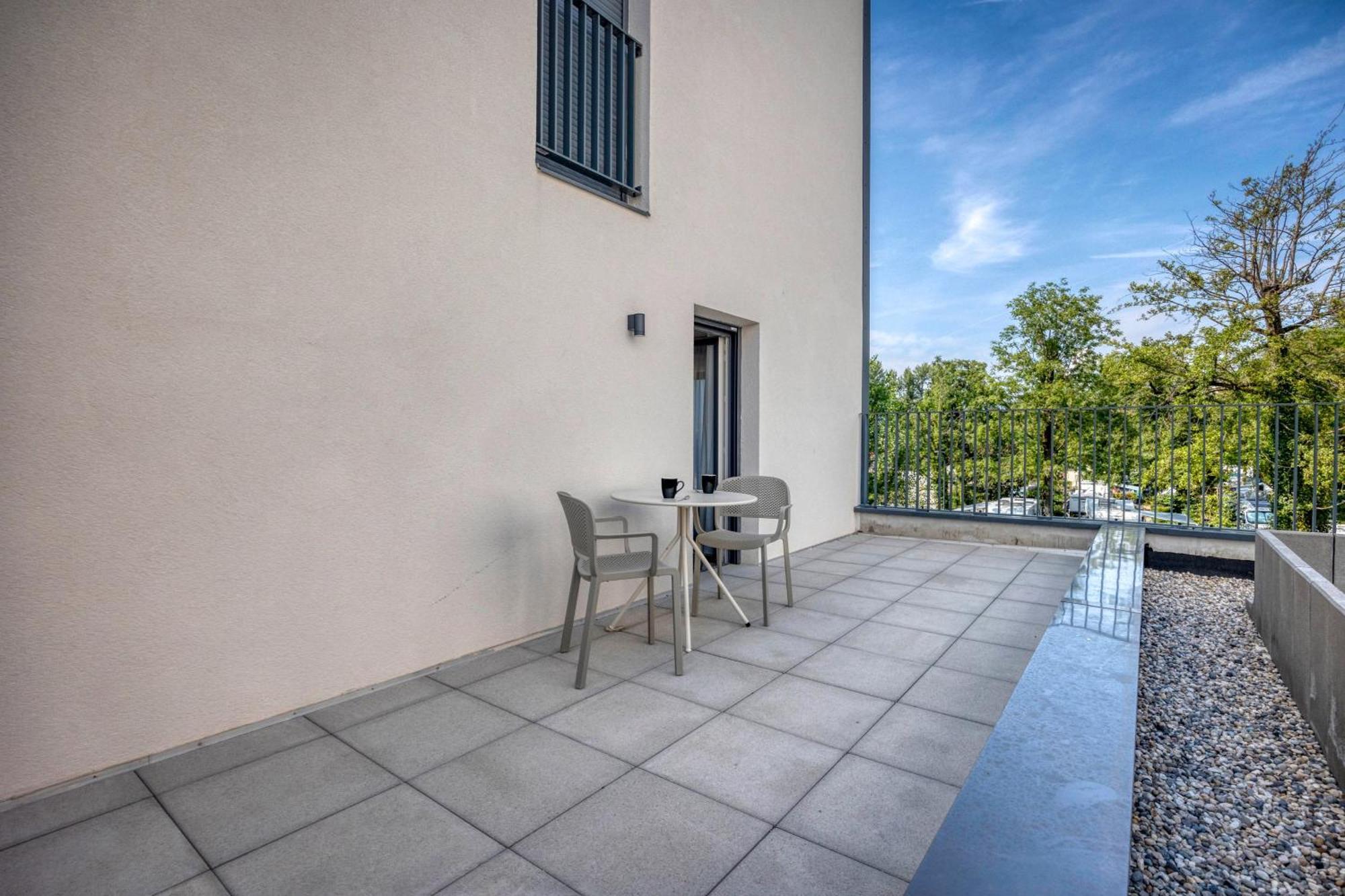 Kosy Appart'Hotels - Residence Du Lac エクスレバン エクステリア 写真